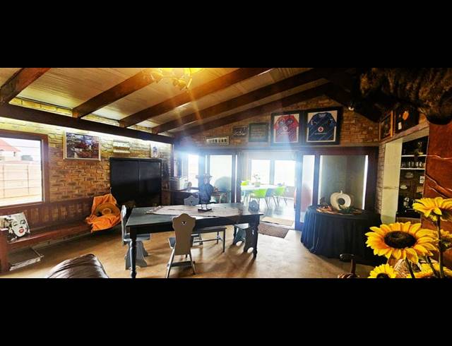 5 BEDROOM HOUSE FOR SALE IN VAAL MARINA